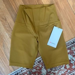 Align HR 8” Short Size 4 - Gold Spice